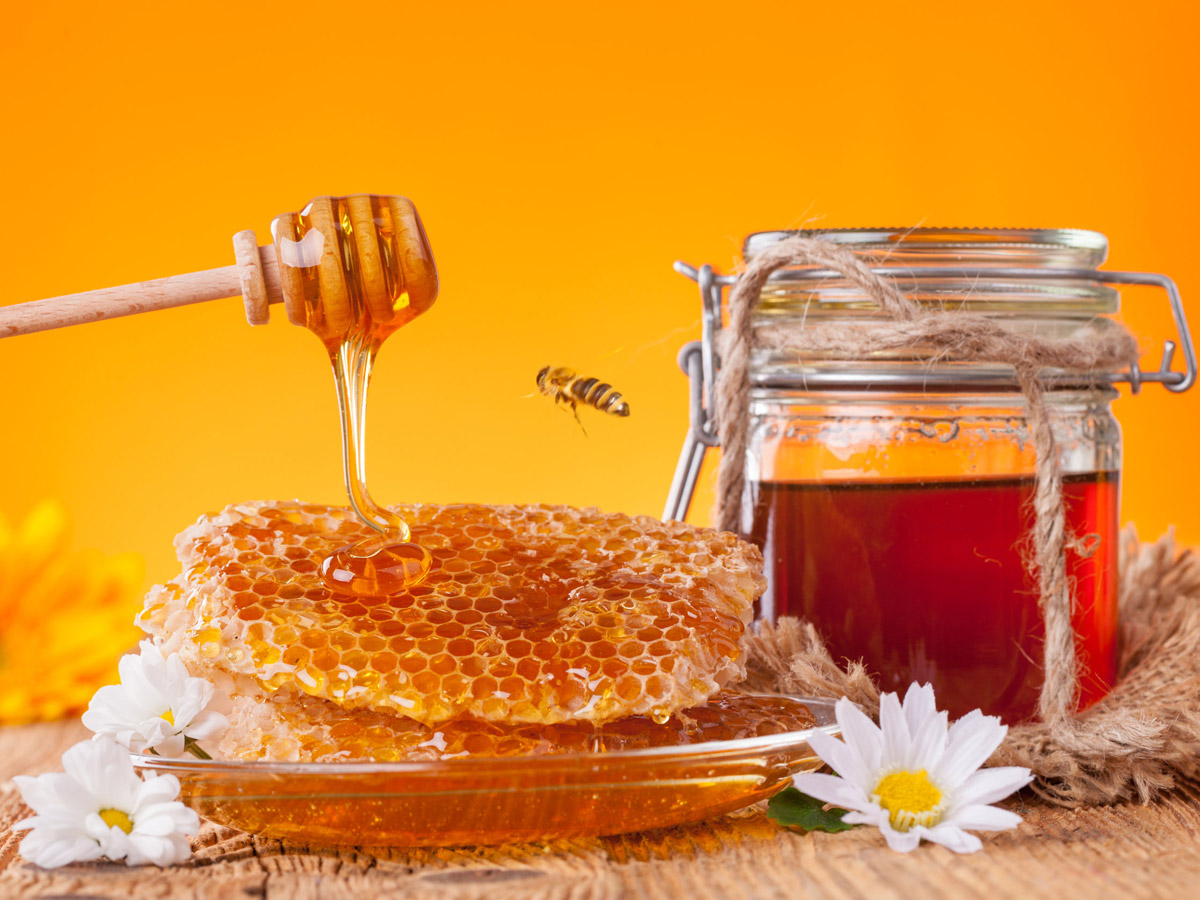 تاثیرات محیط زیستی بر کیفیت و خصوصیات عسل تولیدی تاثیرات محیط زیستی بر کیفیت و خصوصیات عسل تولیدی